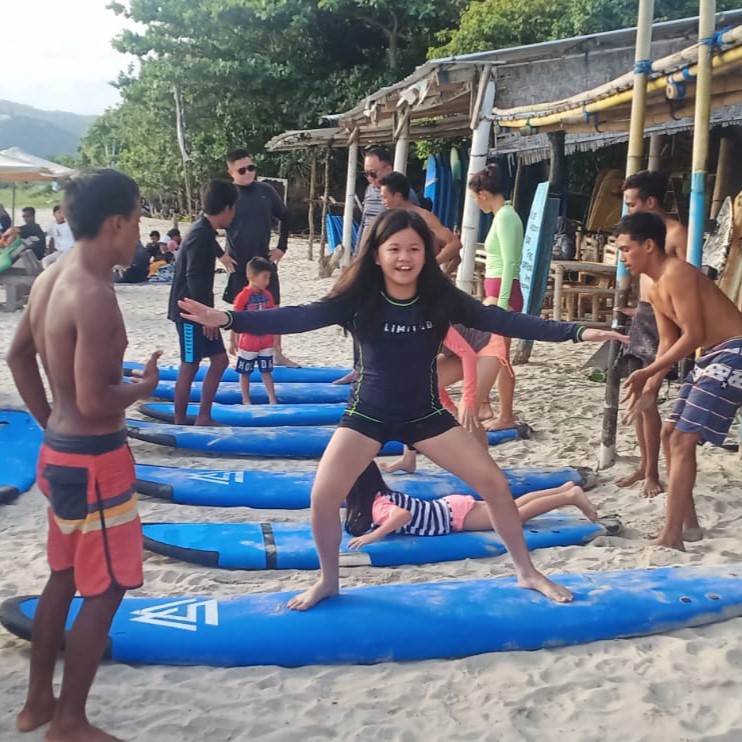 surfer being coached